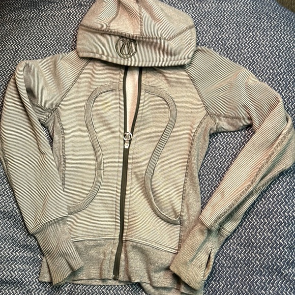 Lululemon Athletica Wonens Scuba Hoodie *Rocksteady** Size 2 - Picture 1 of 11